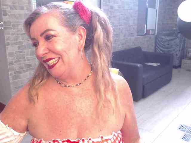 live porn cam free Xcarlet1