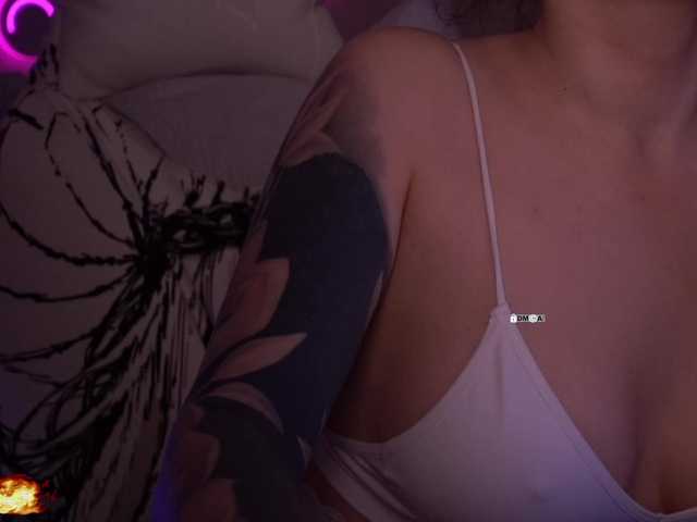 your-red-wine's BongaCams profile