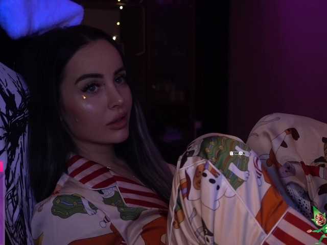 your-red-wine's BongaCams show and profile