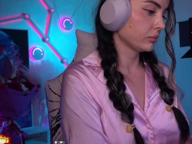 your-red-wine's BongaCams show and profile