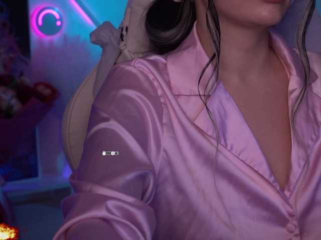 your-red-wine's BongaCams show and profile