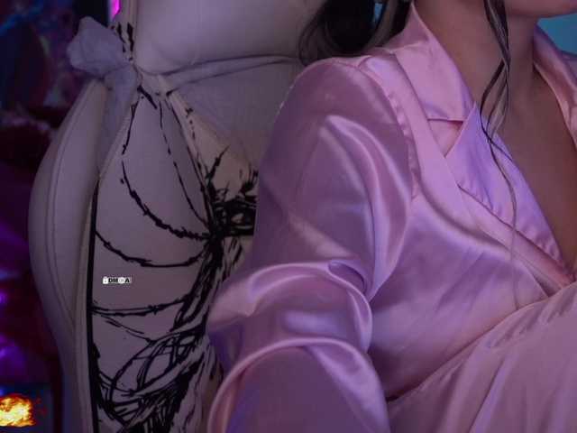 your-red-wine's BongaCams show and profile