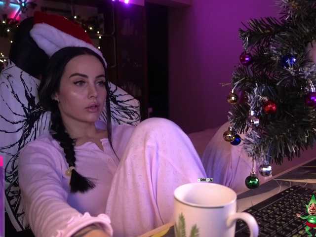 your-red-wine's BongaCams show and profile