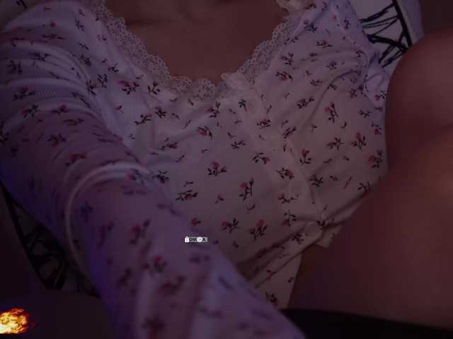 your-red-wine's BongaCams show and profile