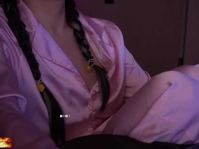 your-red-wine's BongaCams show and profile