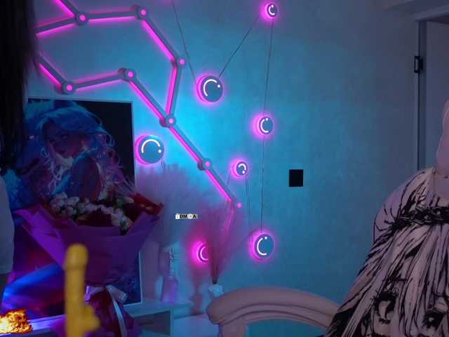 your-red-wine's BongaCams show and profile