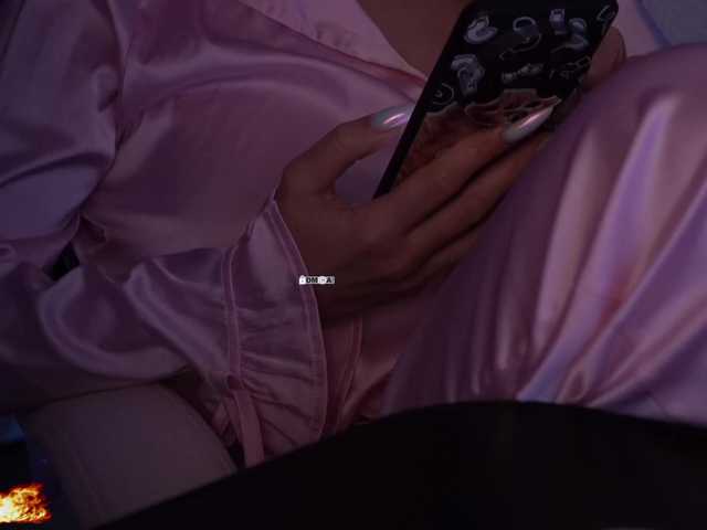 your-red-wine's BongaCams show and profile