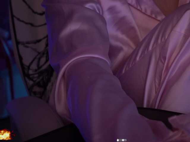 your-red-wine's BongaCams show and profile