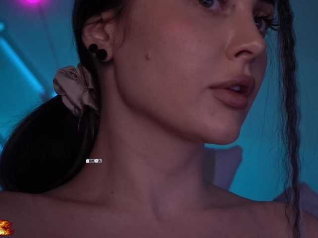 your-red-wine's BongaCams show and profile