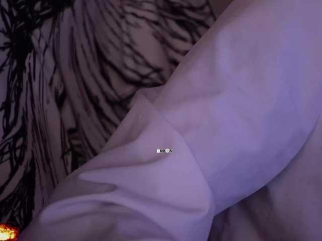 your-red-wine's BongaCams profile