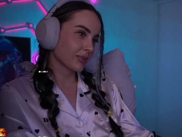 your-red-wine live cam