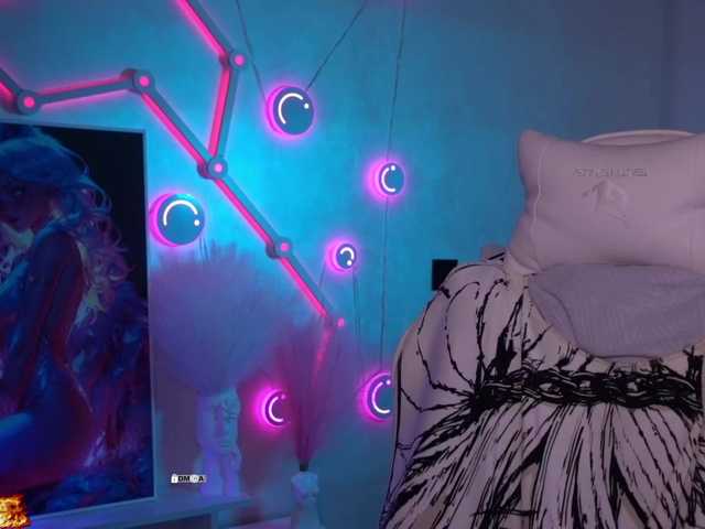 your-red-wine's BongaCams profile