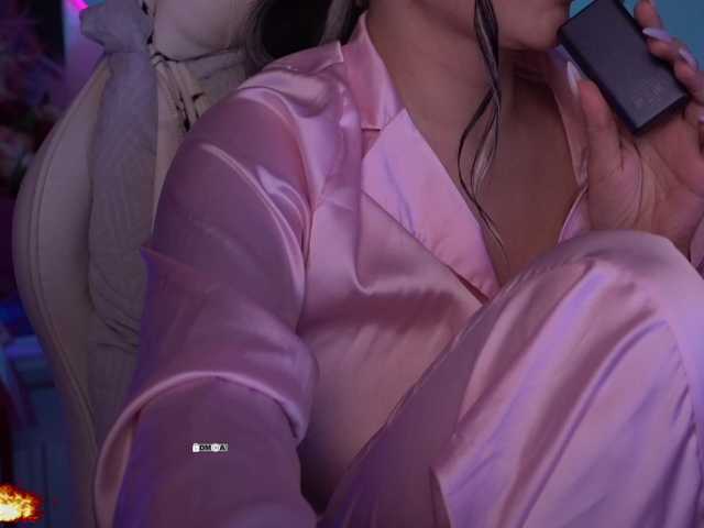 your-red-wine's BongaCams show and profile