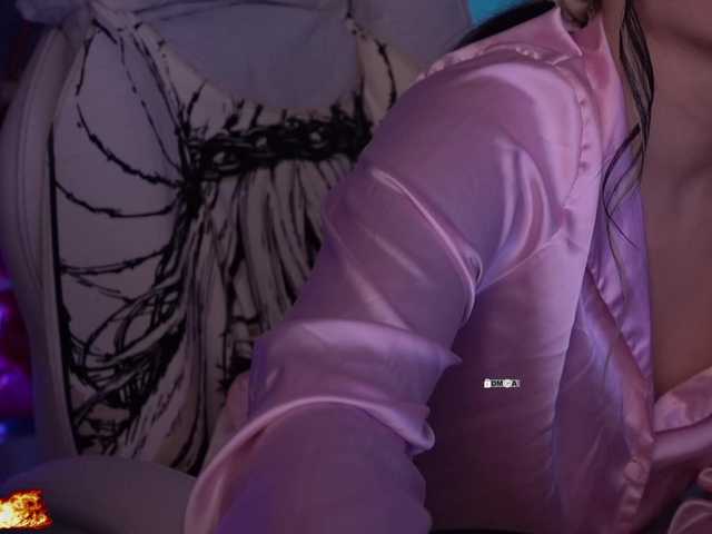 your-red-wine's BongaCams show and profile