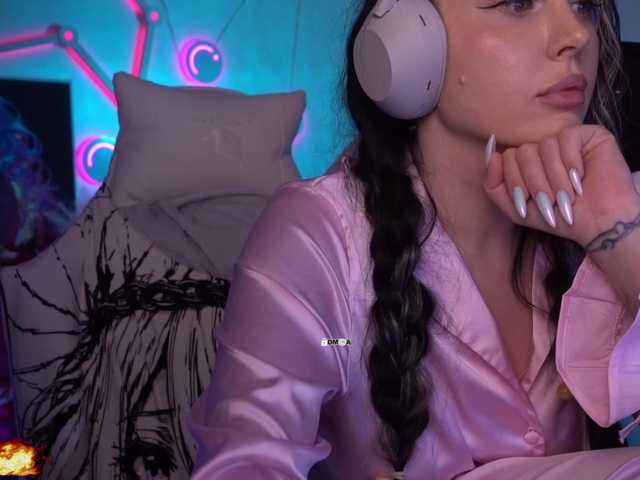 your-red-wine's BongaCams profile