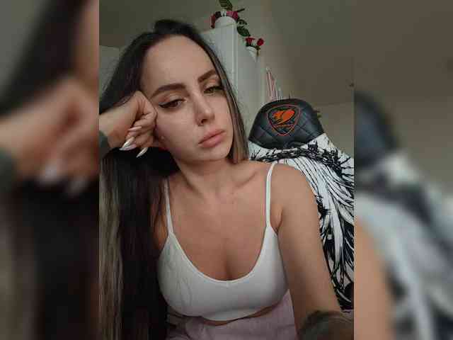 your-red-wine Live Webcam on BongaCams