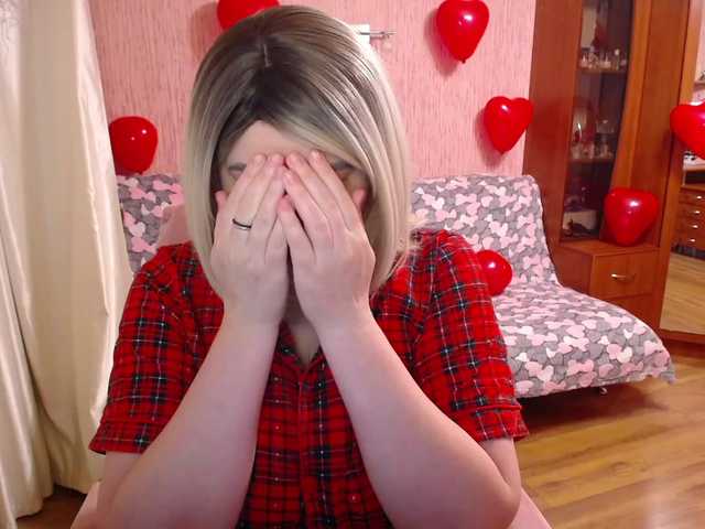 -MeowMeow-'s BongaCams show and profile