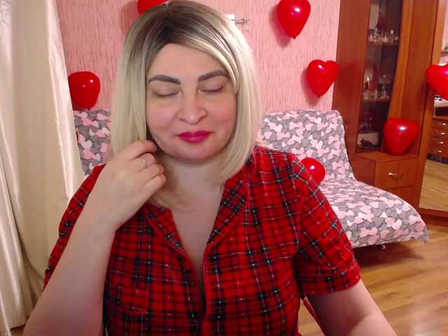 -MeowMeow-'s BongaCams show and profile