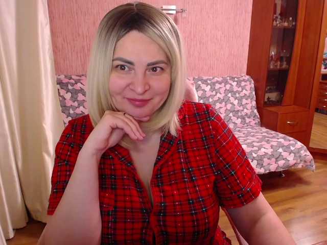 -MeowMeow-'s BongaCams show and profile
