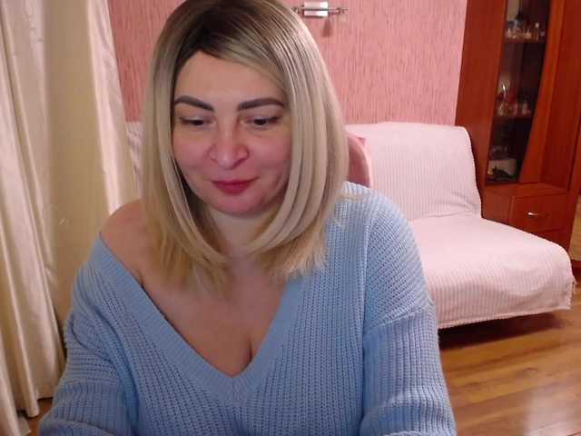 -MeowMeow-'s BongaCams show and profile