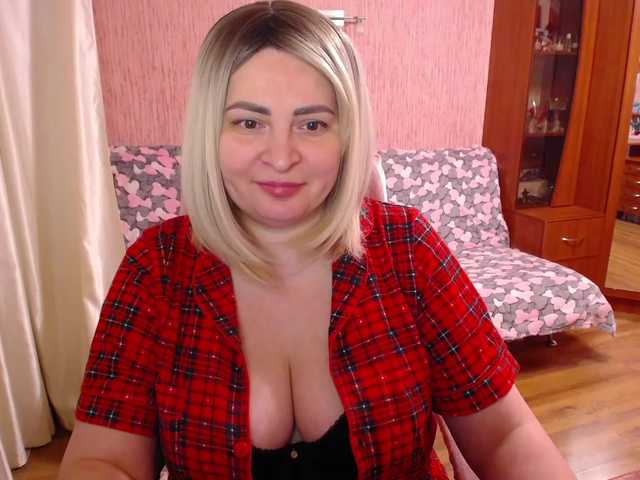-MeowMeow-'s BongaCams show and profile