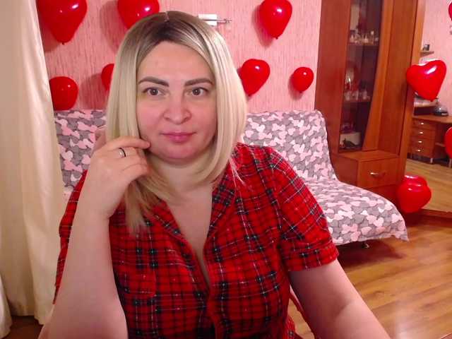 -MeowMeow-'s BongaCams show and profile