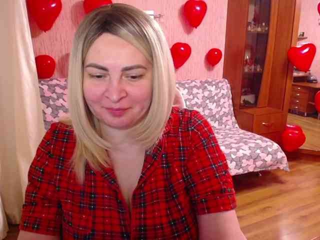 -MeowMeow- Live Webcam on BongaCams