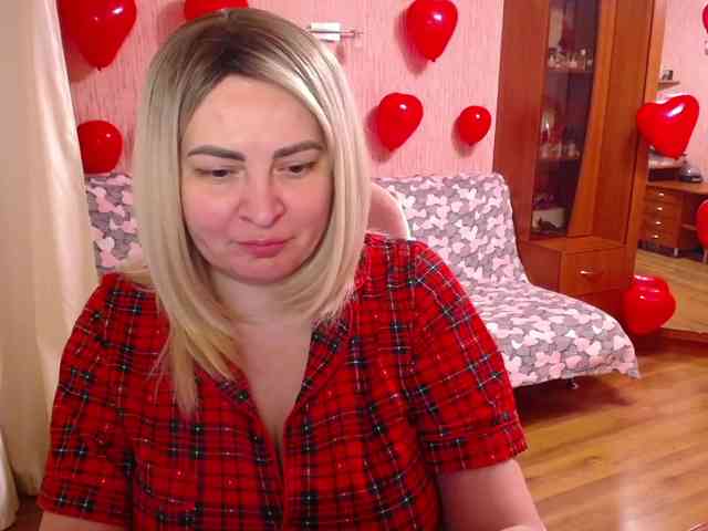 -MeowMeow- Live Webcam on BongaCams