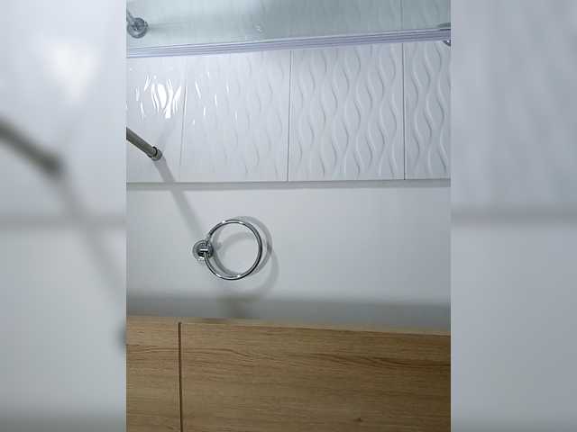 EllaThorne's BongaCams show and profile