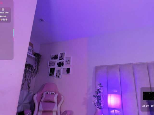 EllaThorne's BongaCams show and profile