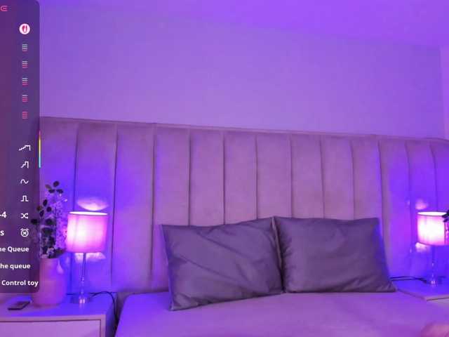 EllaThorne's BongaCams show and profile