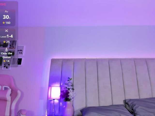 EllaThorne's BongaCams show and profile