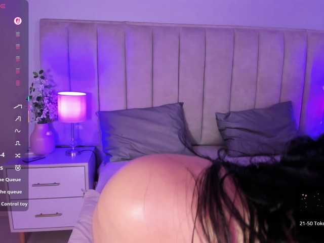 EllaThorne's BongaCams show and profile