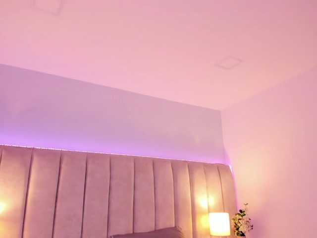 EllaThorne's BongaCams show and profile