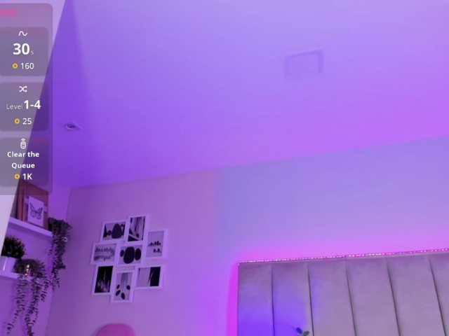 EllaThorne's BongaCams show and profile