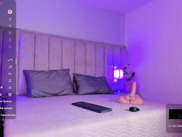 EllaThorne's BongaCams show and profile