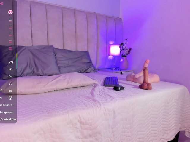 EllaThorne's BongaCams show and profile