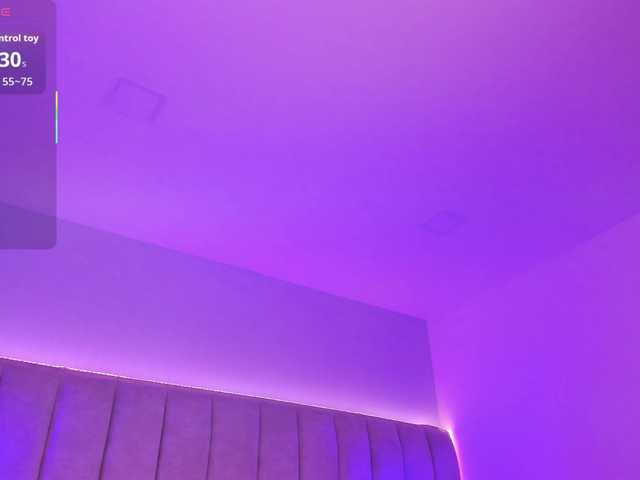 EllaThorne's BongaCams show and profile