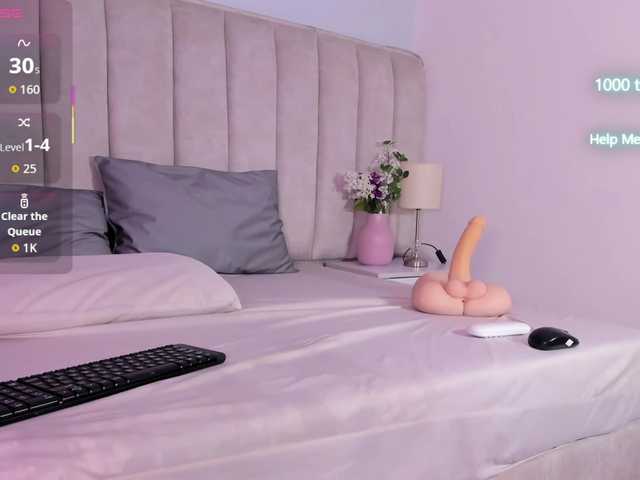EllaThorne's BongaCams show and profile