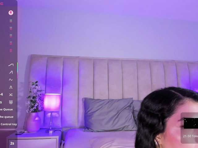 EllaThorne's BongaCams show and profile