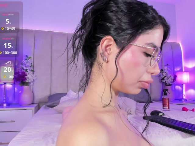 EllaThorne's BongaCams show and profile