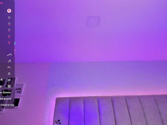 EllaThorne's BongaCams show and profile