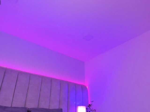 EllaThorne's BongaCams show and profile