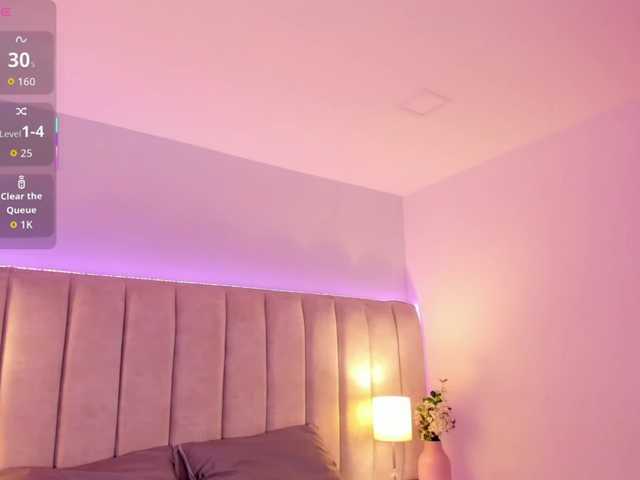 EllaThorne's BongaCams show and profile