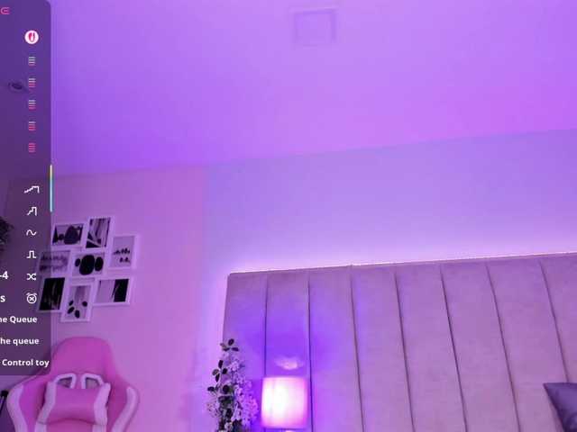 EllaThorne's BongaCams show and profile