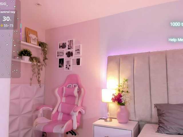 EllaThorne's BongaCams show and profile