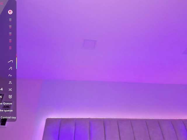 EllaThorne's BongaCams show and profile