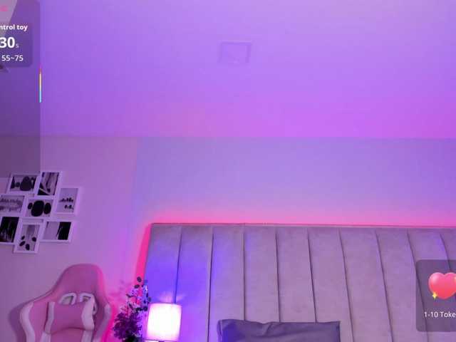 EllaThorne's BongaCams show and profile