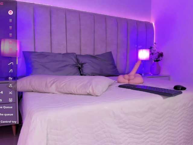 EllaThorne's BongaCams show and profile