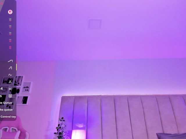 EllaThorne's BongaCams show and profile